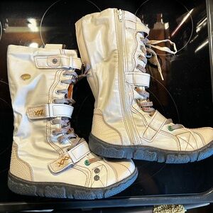 TMA Eyes boots NWT size 42 (US10)